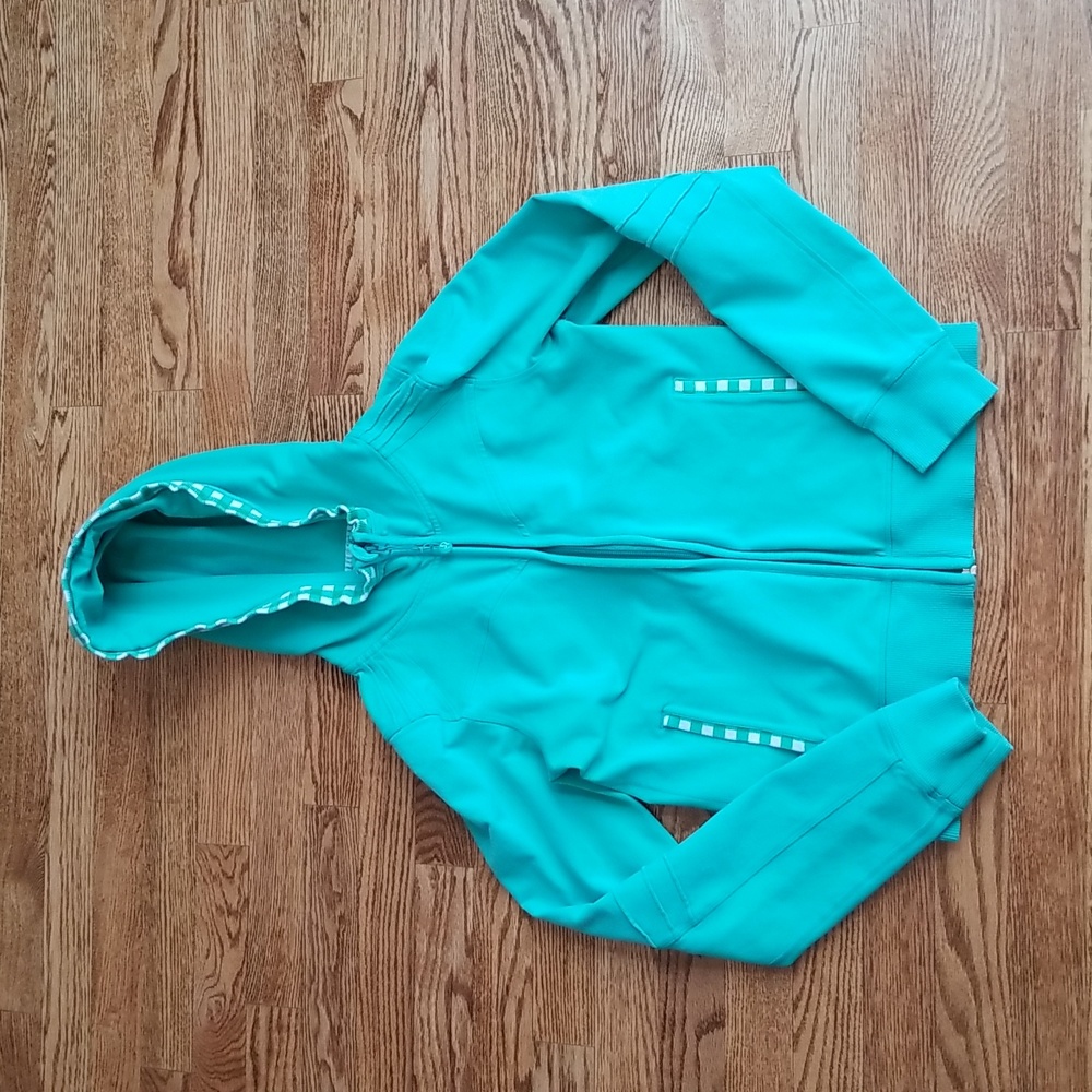 (6) Lululemon Athletica Activewear Athletic Sport Athleisure Running Gym Outdoor
